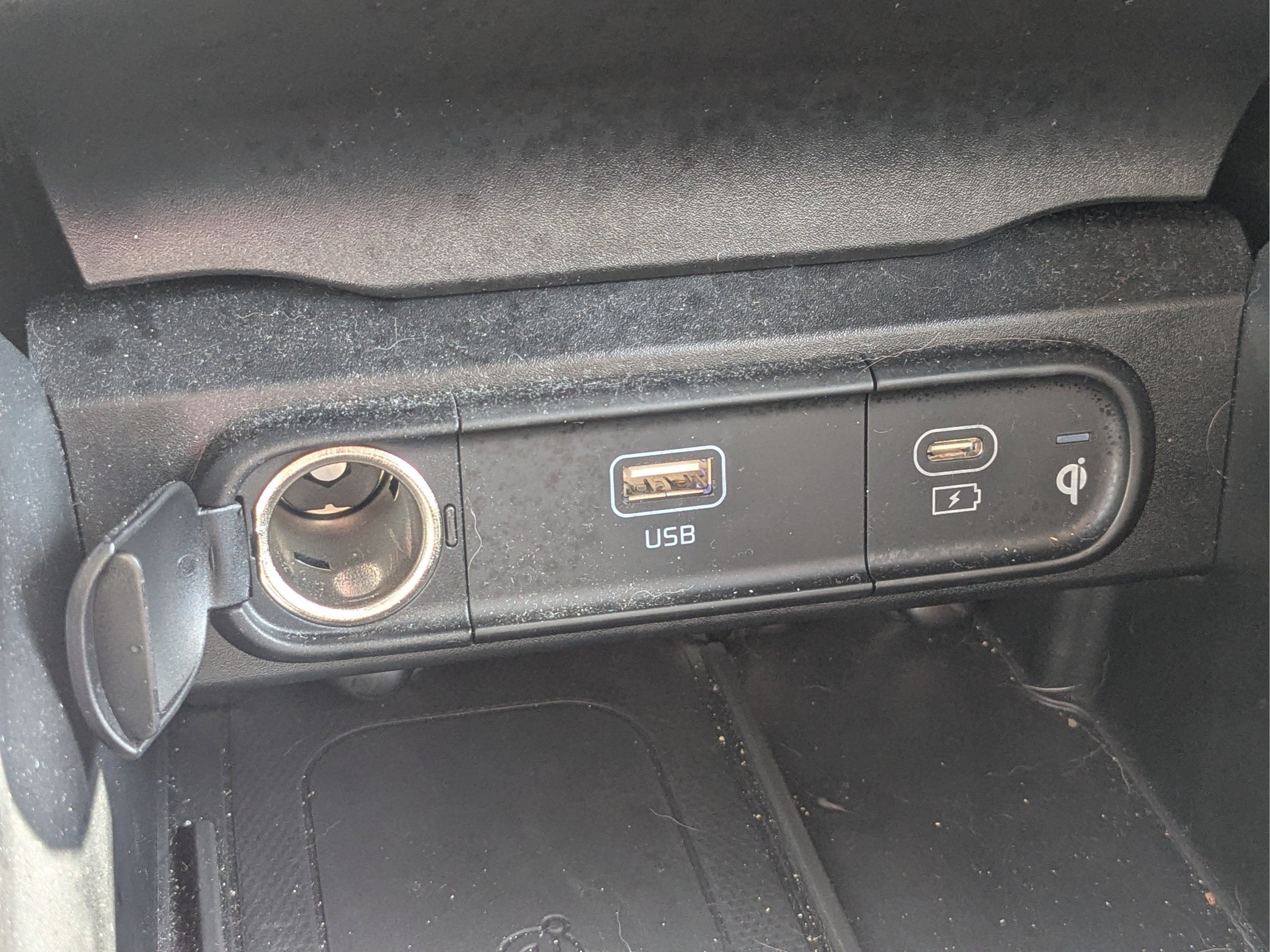 Used 2024 Kia Telluride S w/ S Sunroof Package FWD image 22