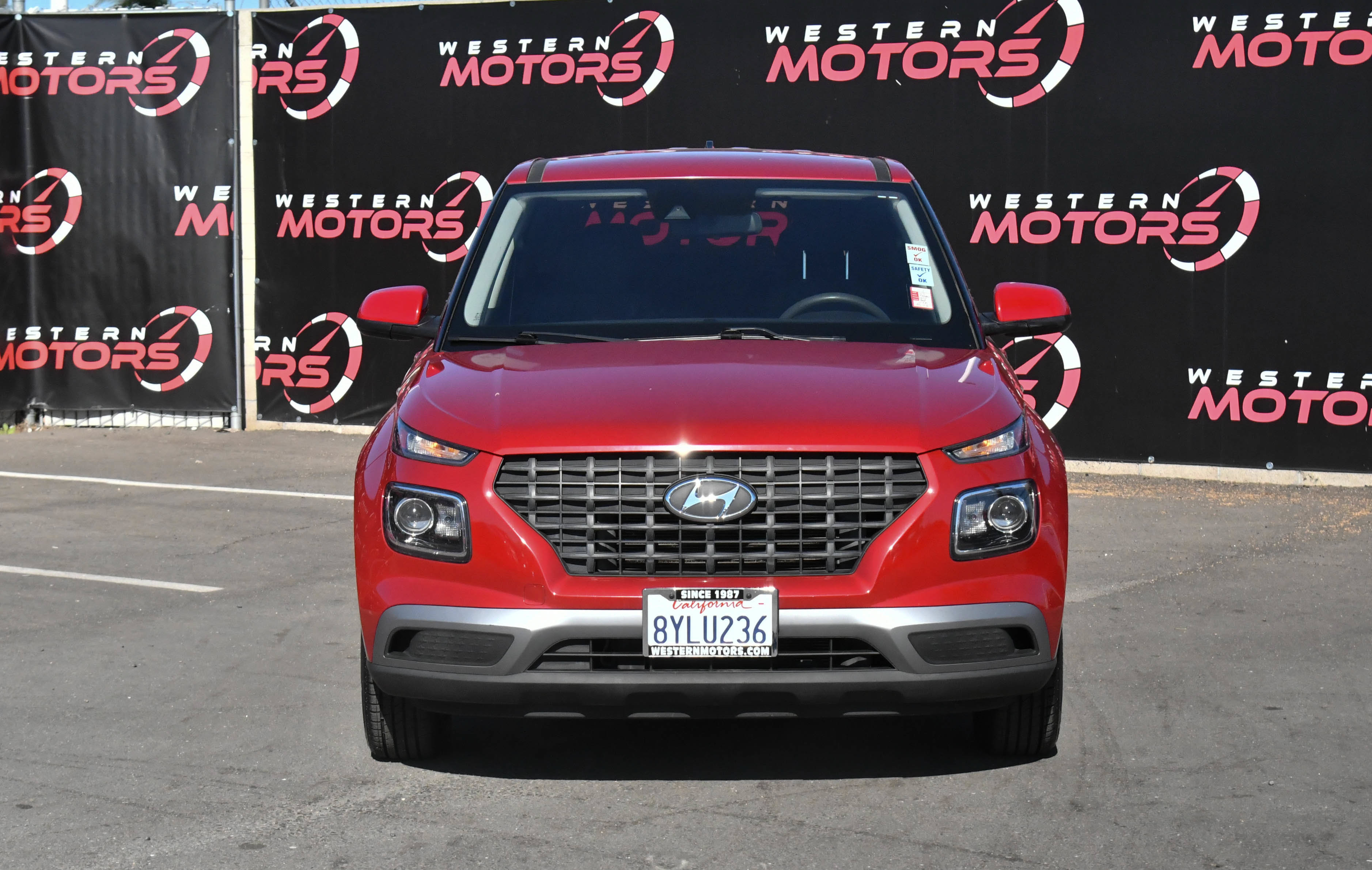 Used 2022 Hyundai Venue SE w/ Cargo Package FWD image 2