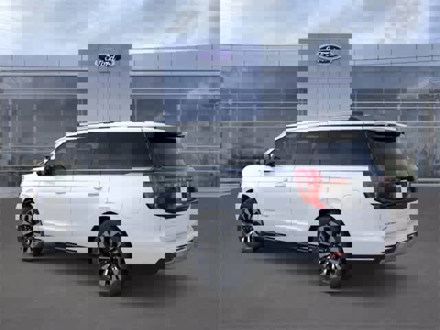 New 2025 Ford Expedition Platinum w/ Driver's Package image 4