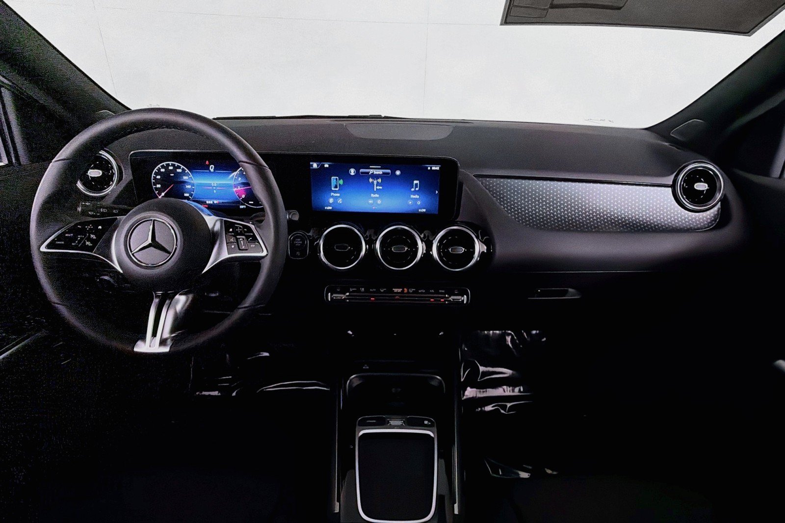 New 2026 Mercedes-Benz GLA 250 image 4