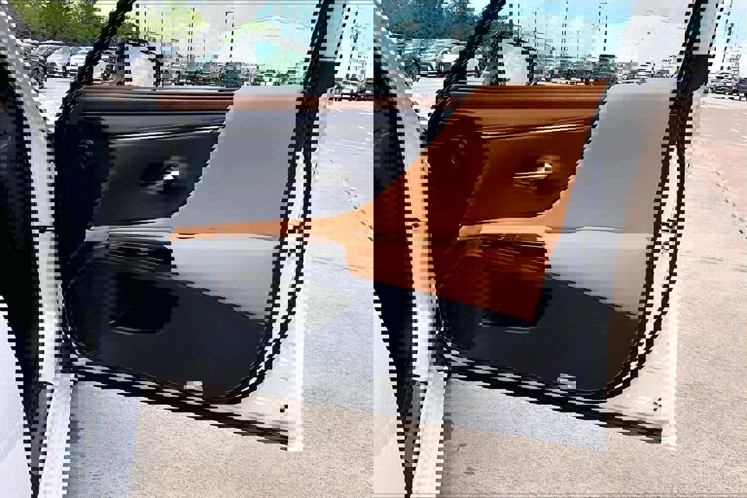 Used 2025 Lexus ES 350 w/ Premium Package image 23