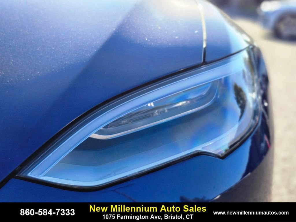 Used 2021 Tesla Model S Plaid image 10