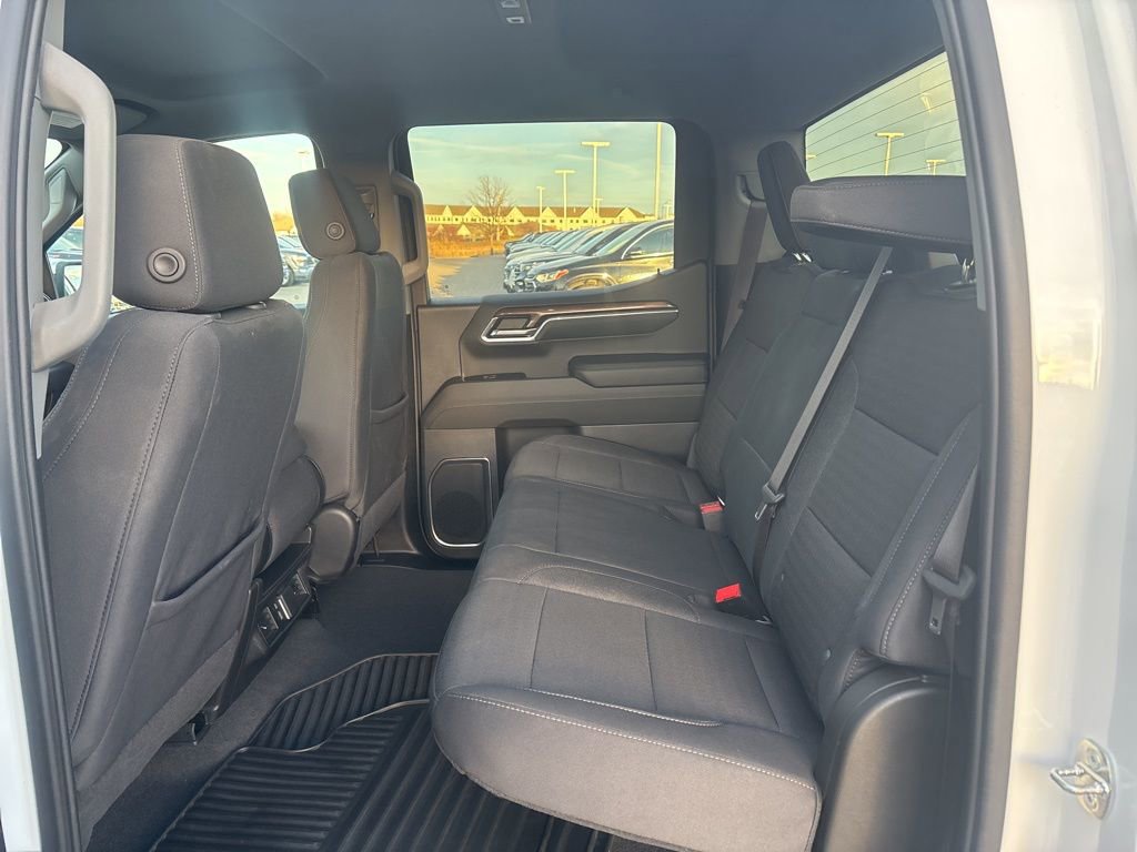 Used 2024 Chevrolet Silverado 1500 LT image 34