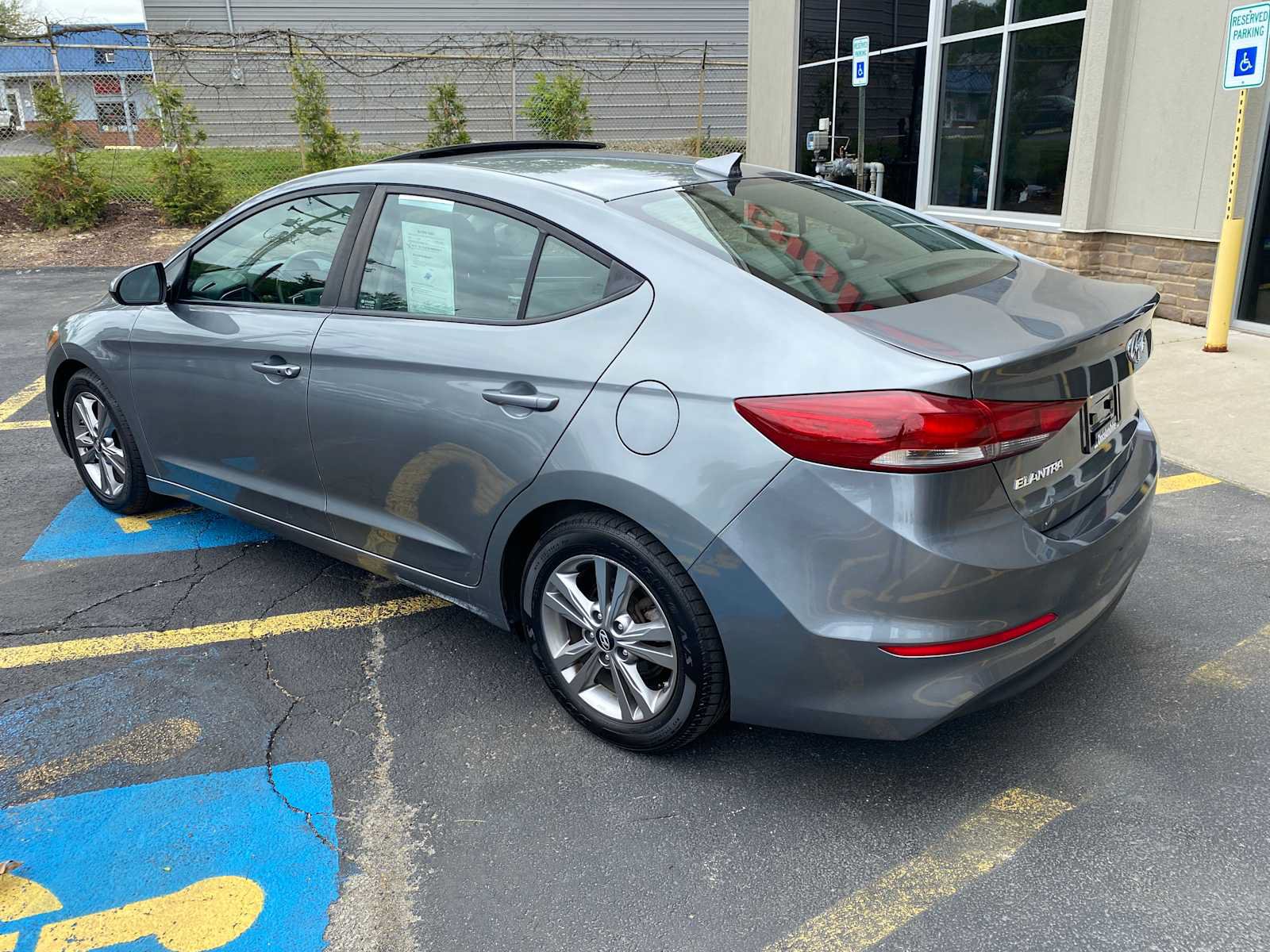 Used 2018 Hyundai Elantra Value Edition w/ Cargo Package FWD image 3