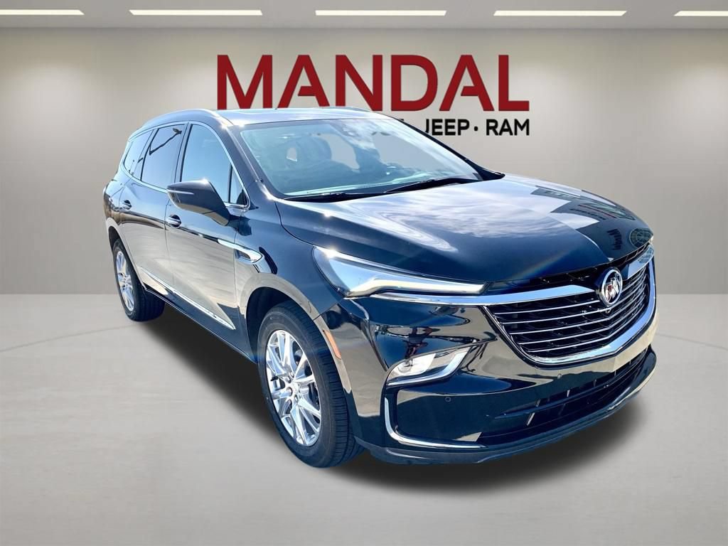 Used 2022 Buick Enclave Premium w/ Experience Buick Package FWD image 3