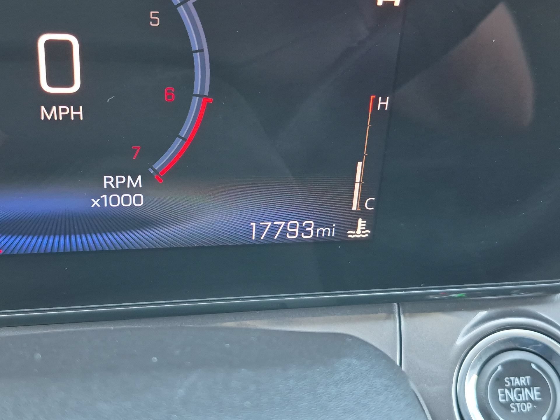 Used 2025 Chevrolet Trax ACTIV w/ Sunroof Package FWD image 12