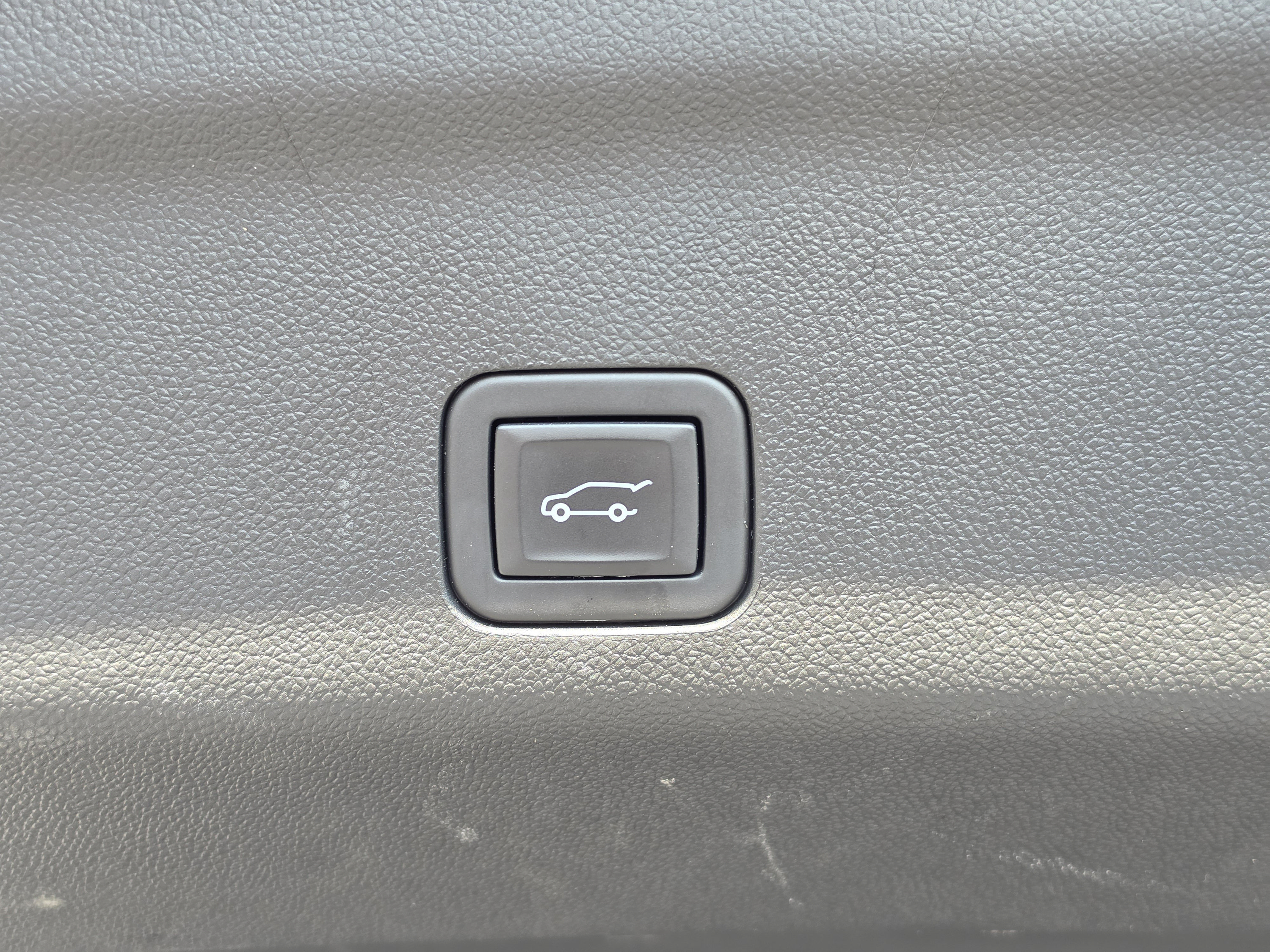 Used 2024 Chevrolet Tahoe High Country w/ LPO, Illumination Package AWD/4WD image 16