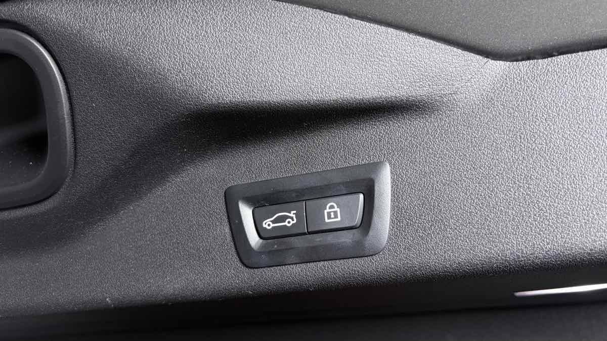 Used 2020 BMW X5 M Competition AWD/4WD image 40