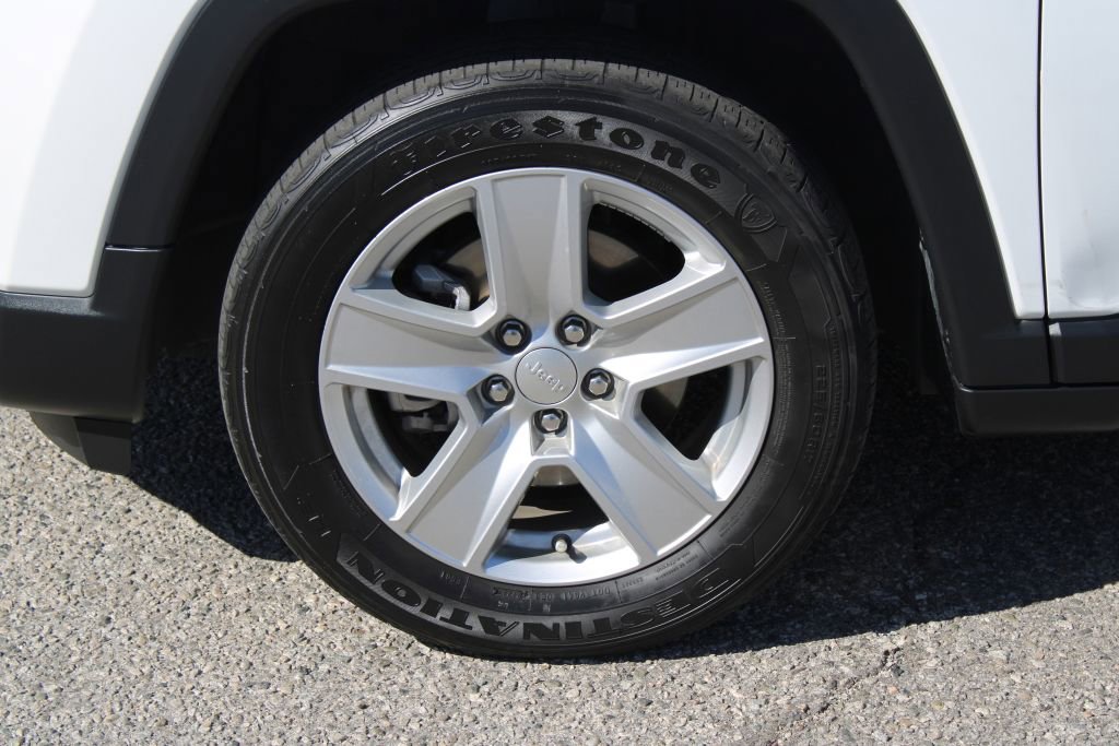 Used 2022 Jeep Compass Latitude image 8