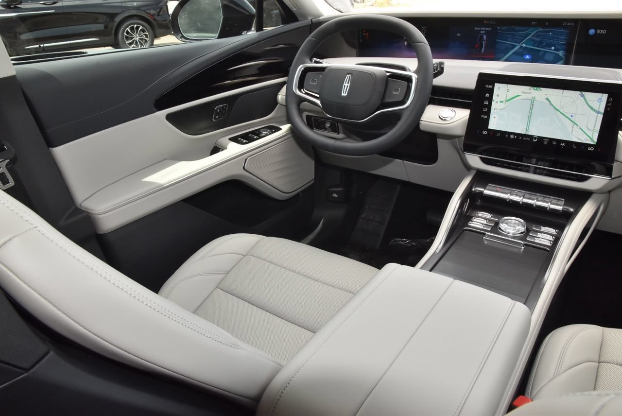 New 2026 Lincoln Nautilus Premier AWD/4WD image 15
