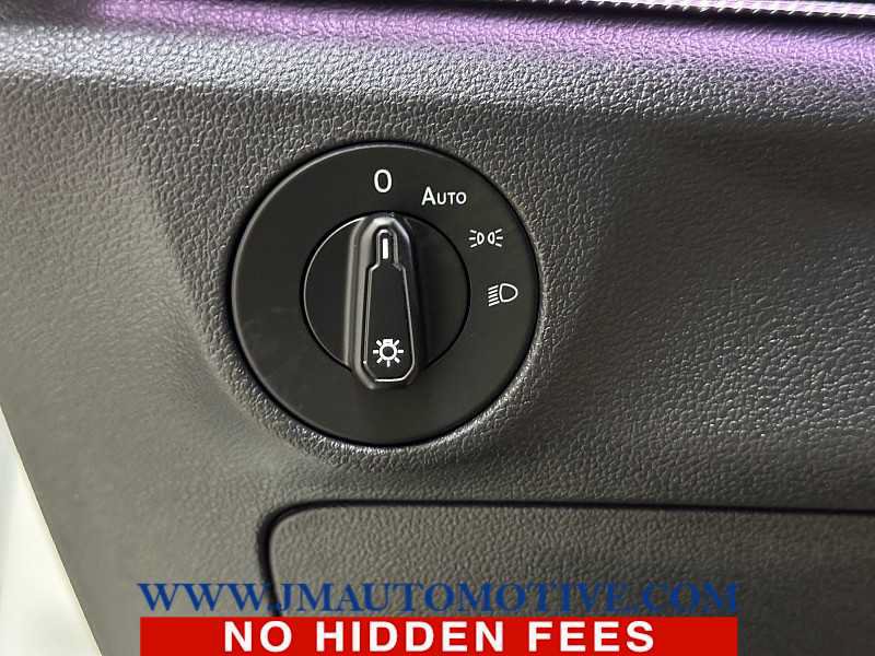 Used 2020 Volkswagen Jetta GLI Autobahn w/ GLI Autobahn Black Package FWD image 37