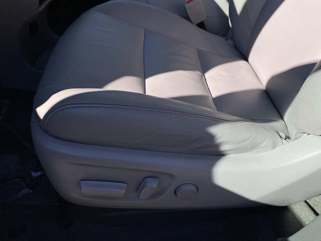 Used 2017 Toyota Sienna XLE Premium FWD image 22