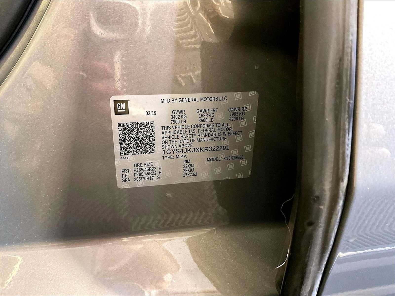 Used 2019 Cadillac Escalade ESV Premium Luxury w/ LPO, Radiant Package AWD/4WD image 36