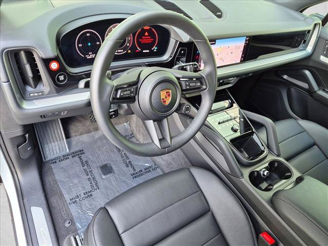 Used 2026 Porsche Cayenne AWD/4WD image 10