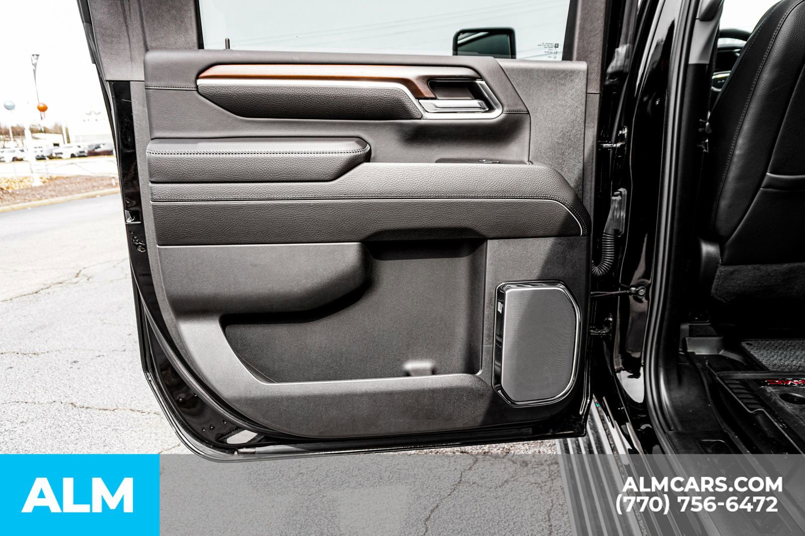 Used 2024 GMC Sierra 2500 Denali w/ Denali Reserve Package image 50