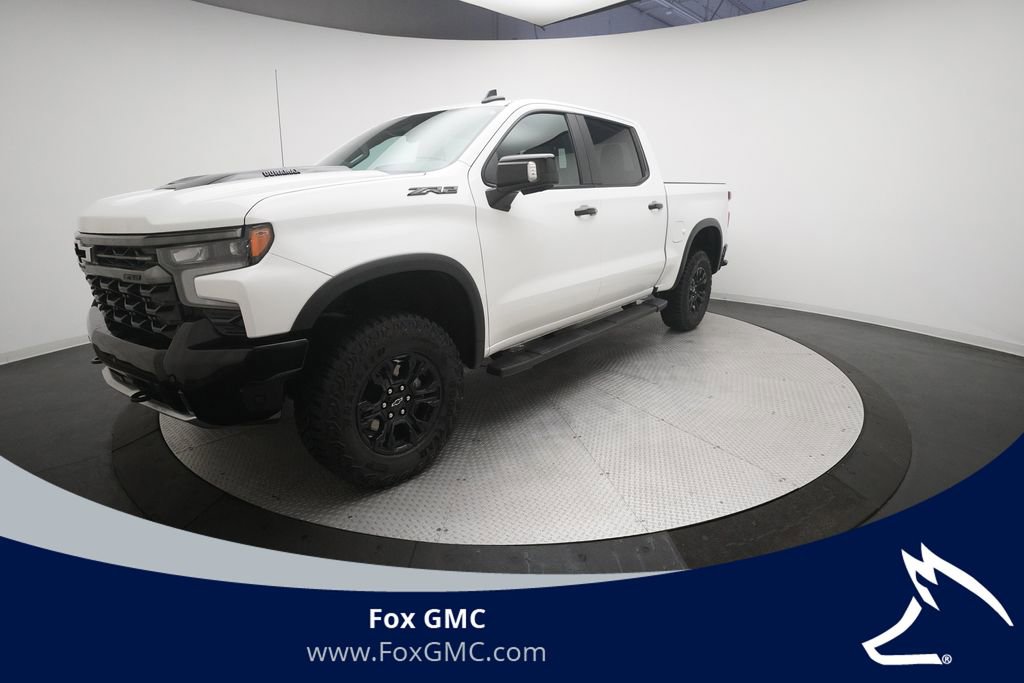 Used 2025 Chevrolet Silverado 1500 ZR2 w/ Technology Package AWD/4WD image 1