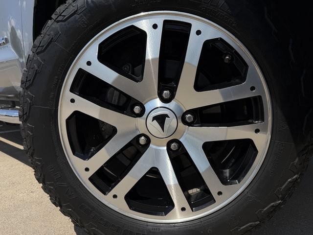 Used 2017 Toyota Tundra SR5 w/ SR5 Upgrade Package AWD/4WD image 8