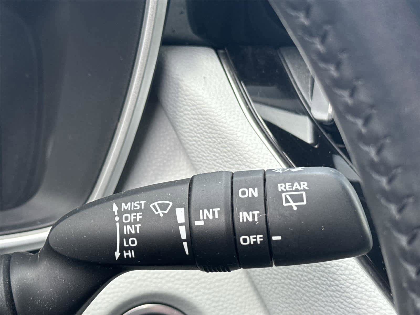 Used 2019 Toyota Corolla SE FWD image 26