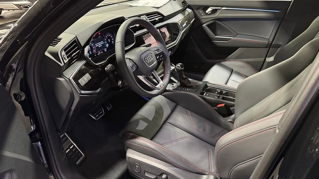 New 2025 Audi Q3 2.0T Premium Plus image 11