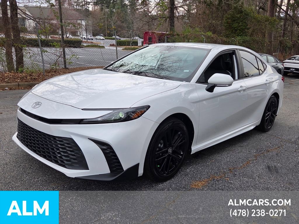 Used 2025 Toyota Camry SE