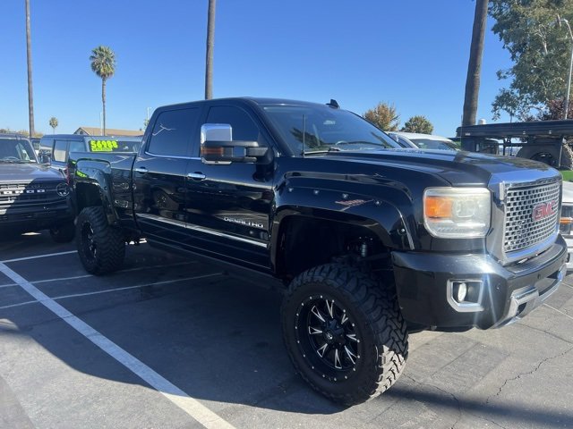 Used 2015 GMC Sierra 2500 Denali w/ Duramax Plus Package