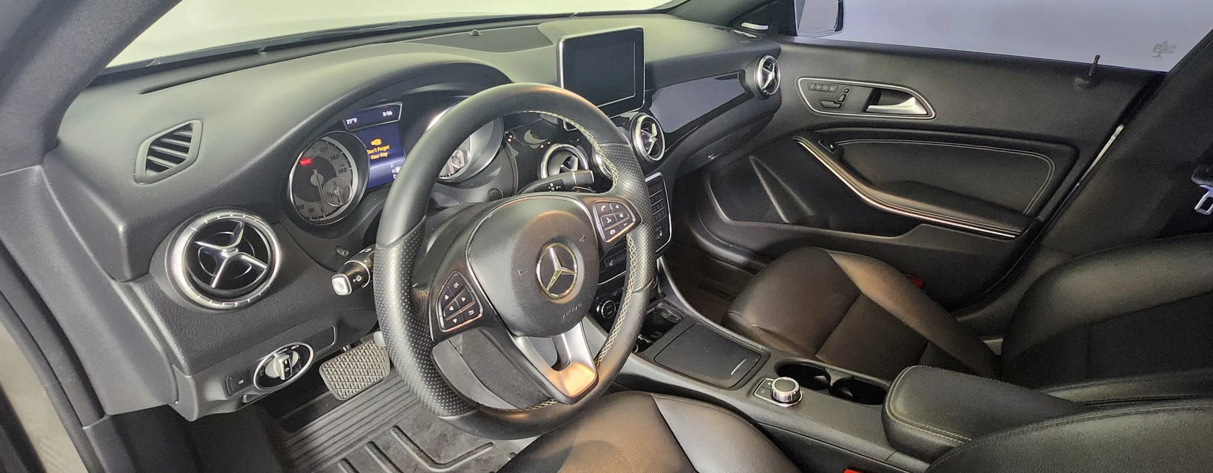 Used 2015 Mercedes-Benz CLA 250 4MATIC image 10