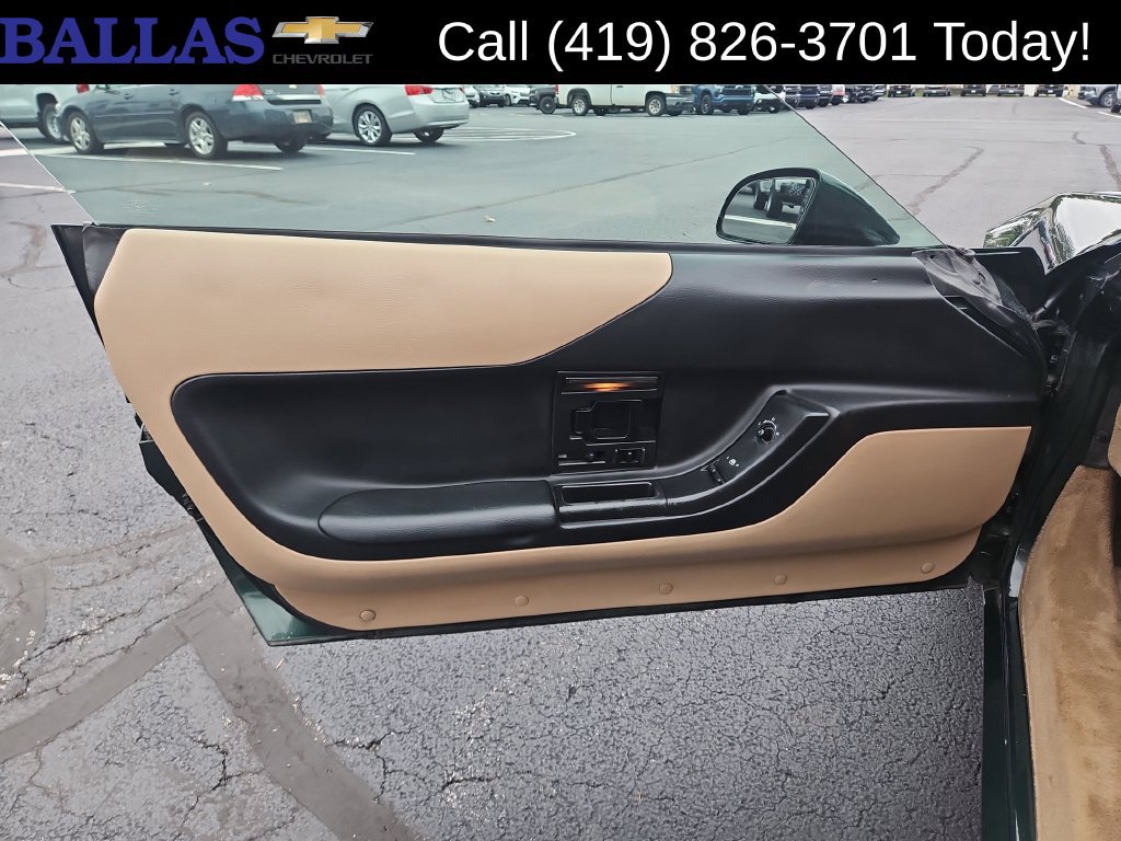 Used 1996 Chevrolet Corvette Coupe RWD image 13