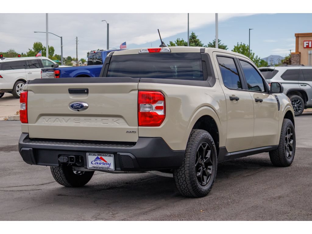 Used 2024 Ford Maverick XLT w/ Equipment Group 300A Standard AWD/4WD image 3