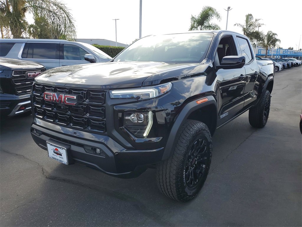 New 2026 GMC Canyon Elevation w/ Convenience Package image 2