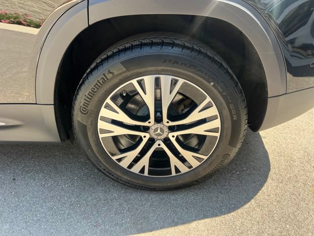 Used 2025 Mercedes-Benz GLB 250 4MATIC image 9