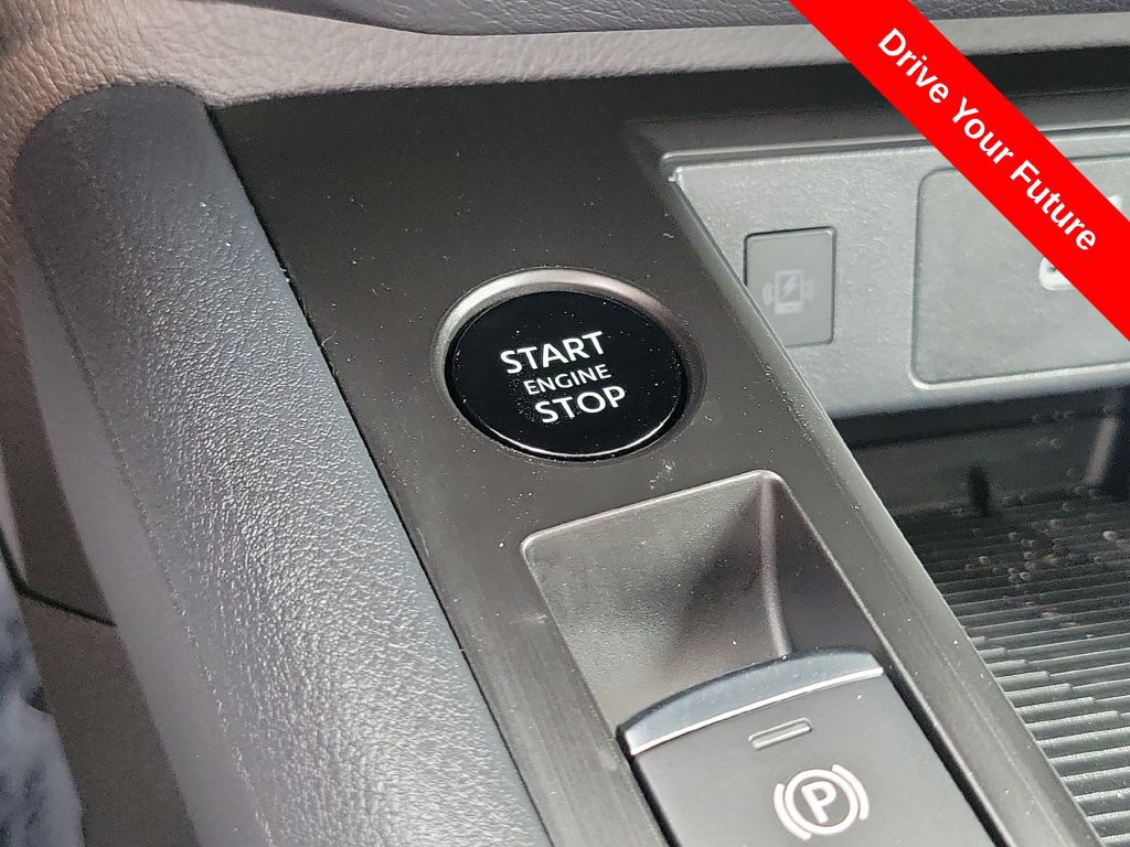 Used 2026 Nissan Kicks SV w/ SV Premium Package FWD image 10