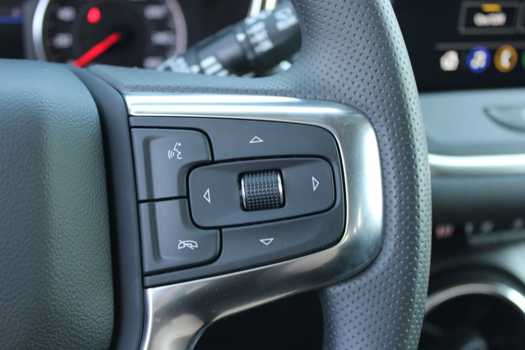 New 2026 Chevrolet Blazer LT w/ Convenience Package FWD image 36