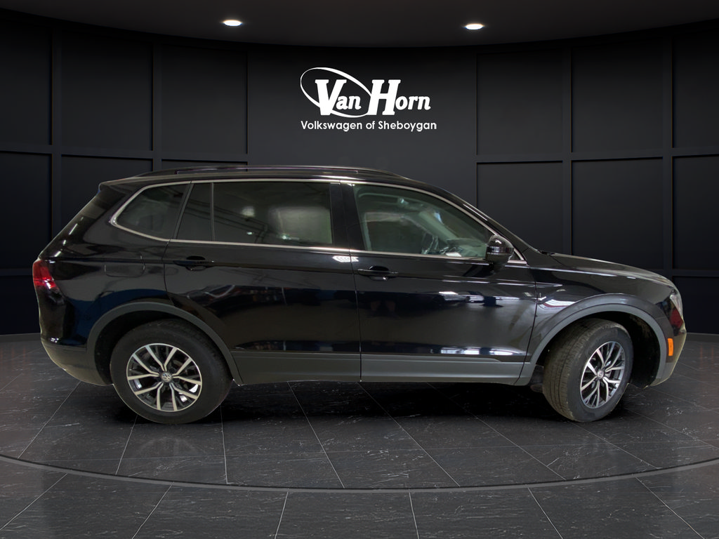 Used 2019 Volkswagen Tiguan SE w/ Panoramic Sunroof Package AWD/4WD image 8