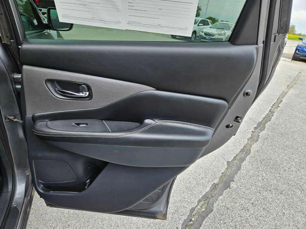 Used 2022 Nissan Murano S AWD/4WD image 27