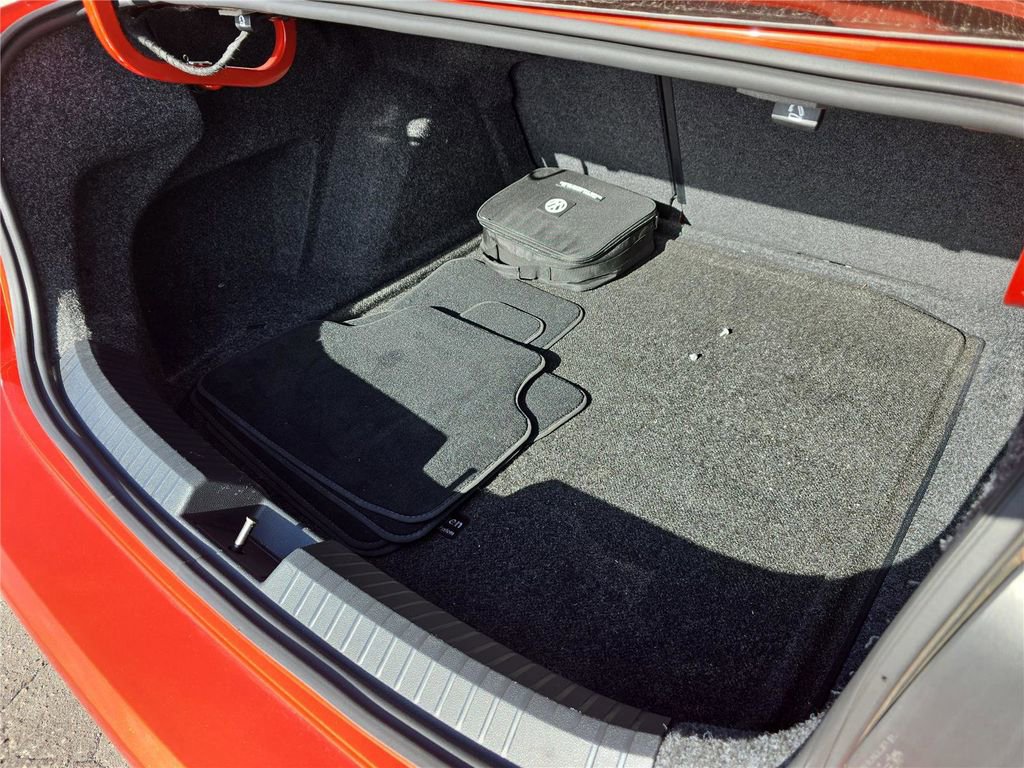 Used 2019 Volkswagen Jetta SEL image 26