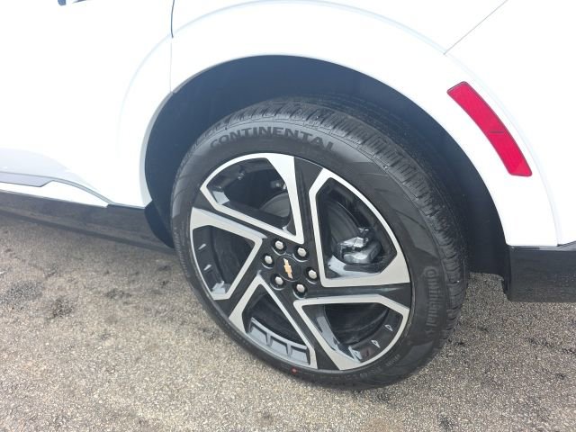 New 2026 Chevrolet Equinox EV LT image 8