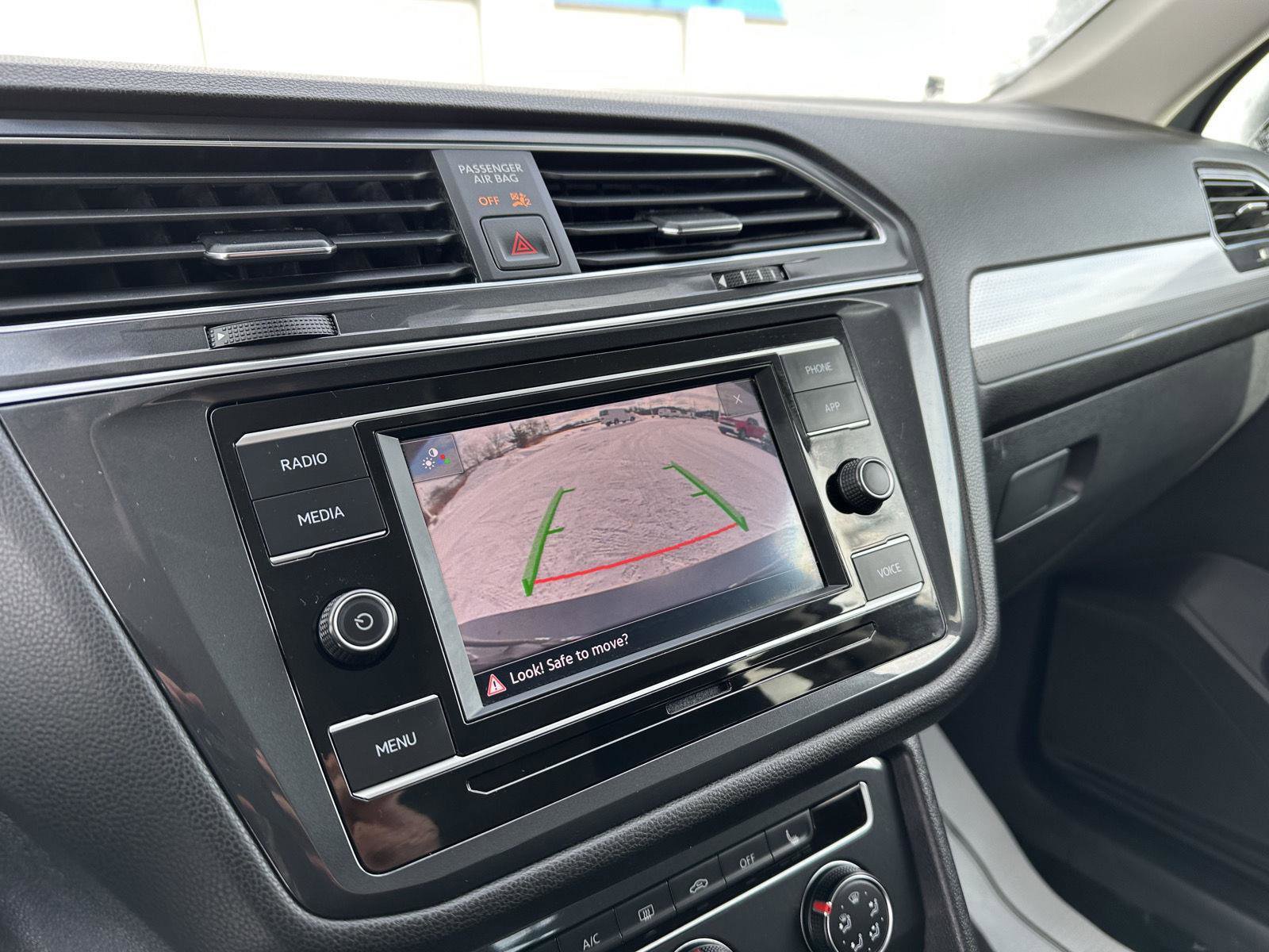 Used 2024 Volkswagen Tiguan S image 30