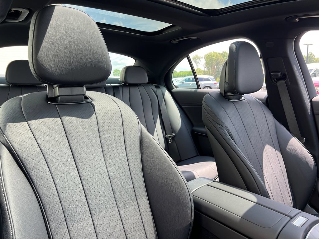 New 2026 Mercedes-Benz E 350 4MATIC Sedan image 25