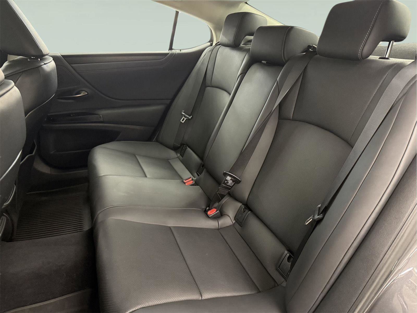 Used 2023 Lexus ES 350 Base w/ Premium Package image 21