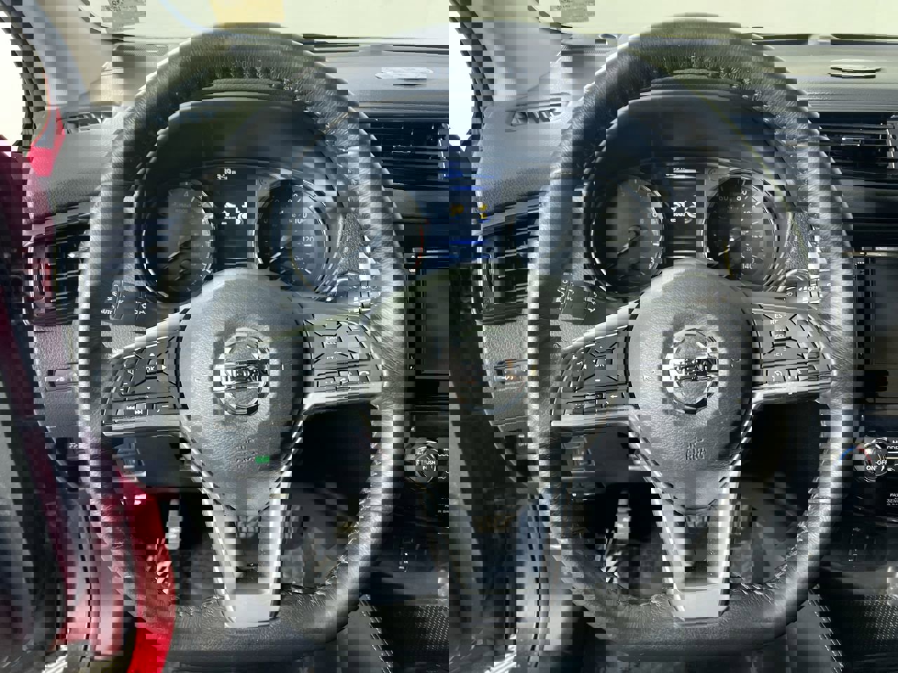 Used 2017 Nissan Rogue Sport SL image 15