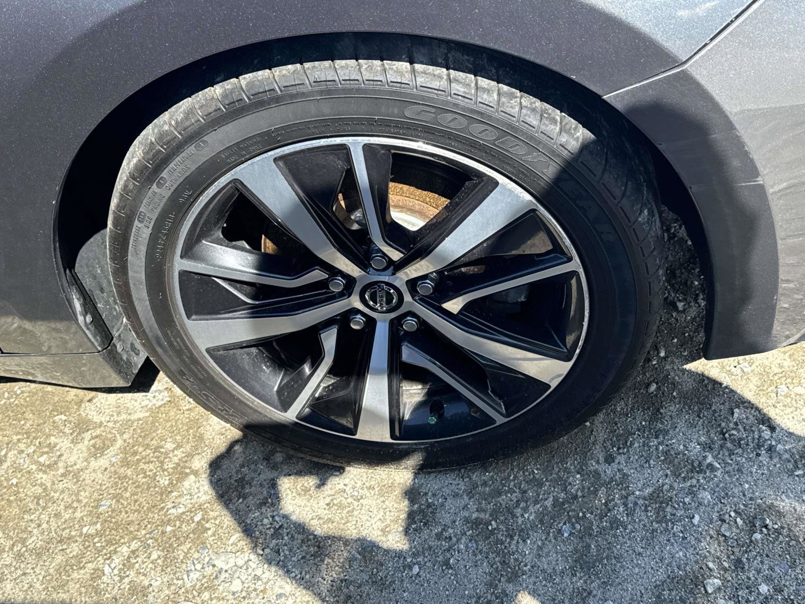 Used 2020 Nissan Maxima 3.5 SV w/ Floor Mat Group FWD image 5