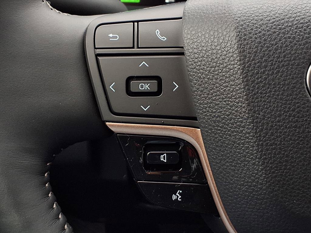 New 2026 Toyota Crown Nightshade image 16