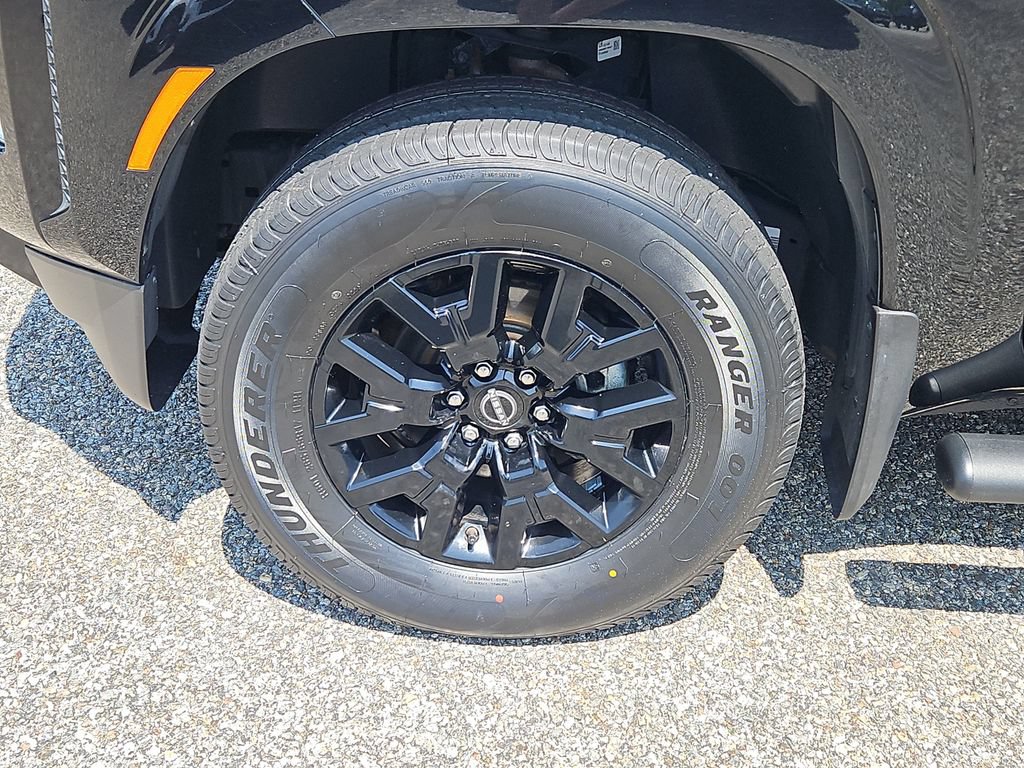 Used 2023 Nissan Frontier SV w/ Midnight Edition Package AWD/4WD image 7
