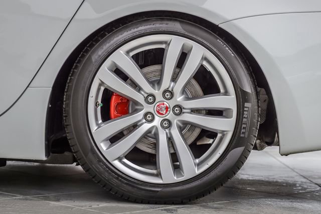 Used 2015 Jaguar XJ L Portfolio image 14