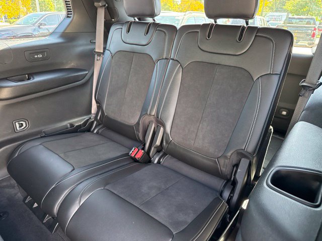 Used 2025 Jeep Grand Cherokee L Altitude AWD/4WD image 25