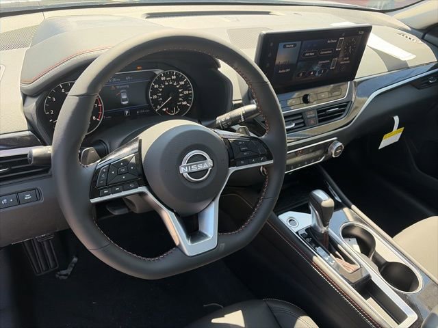 New 2025 Nissan Altima 2.5 SR w/ SR Premium Package FWD image 10