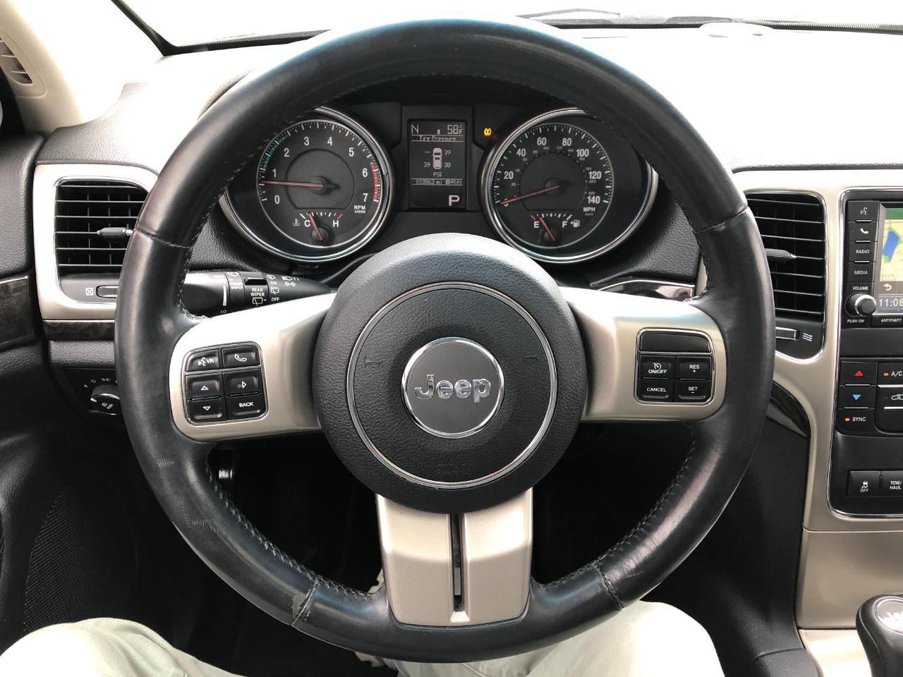 Used 2012 Jeep Grand Cherokee Altitude image 16