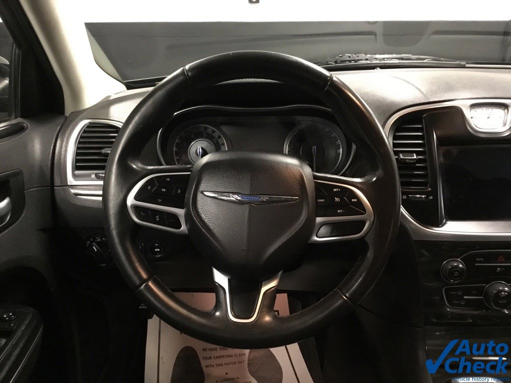 Used 2018 Chrysler 300 Touring w/ Sport Appearance Package RWD image 43