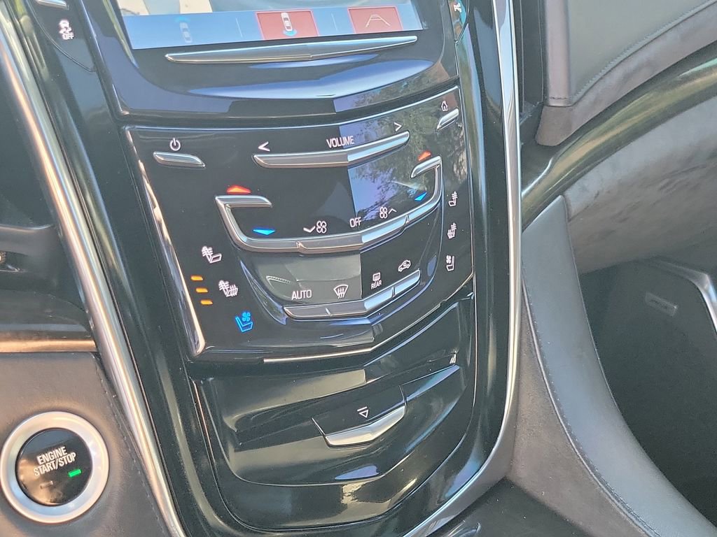 Used 2017 Cadillac Escalade ESV Platinum image 39