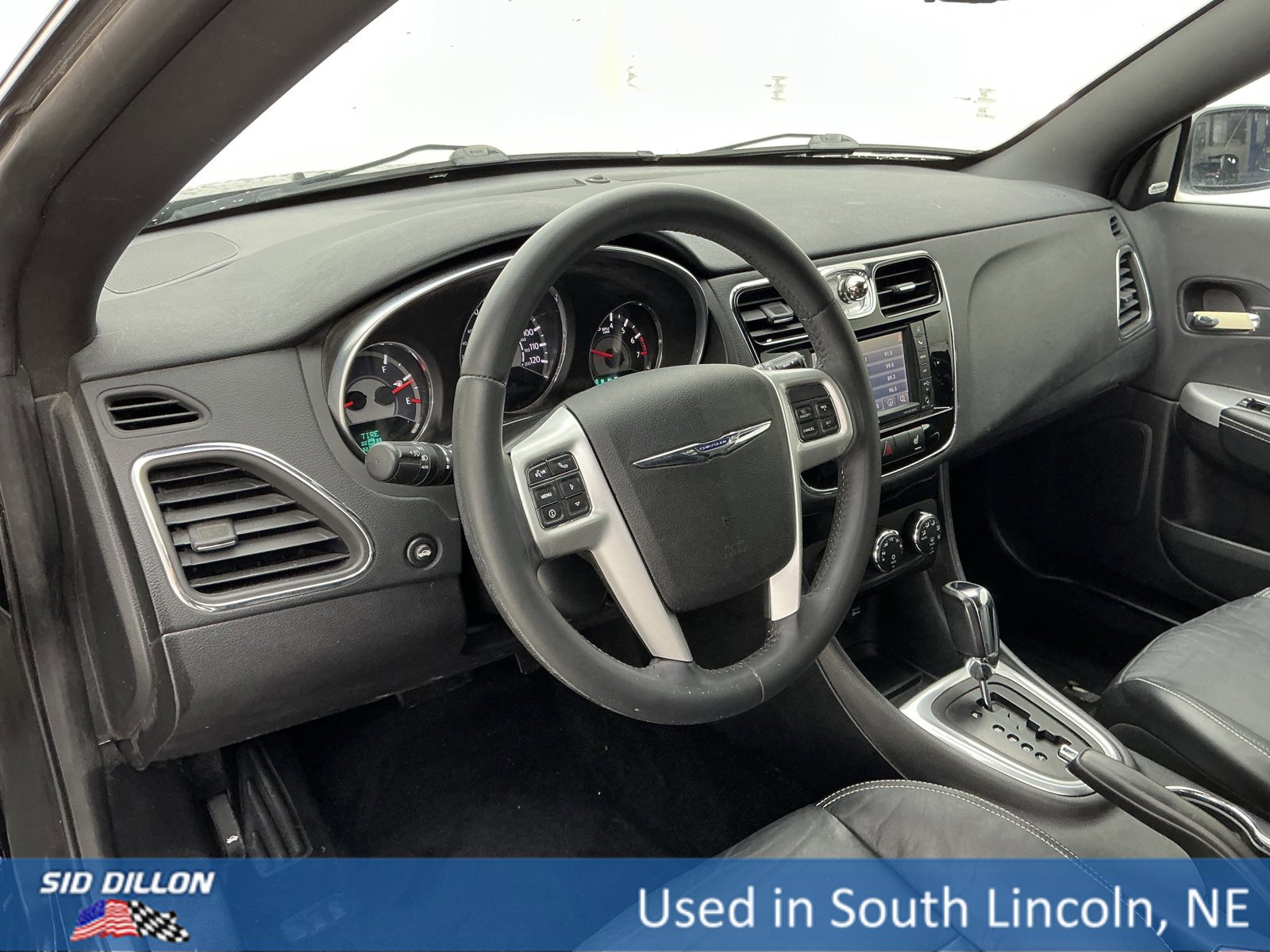 Used 2013 Chrysler 200 Limited image 12